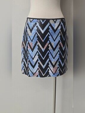 ​Buttons Sequin Mini Skirt Junior Large Blue Black Chevron Zig Zag Party Skirt